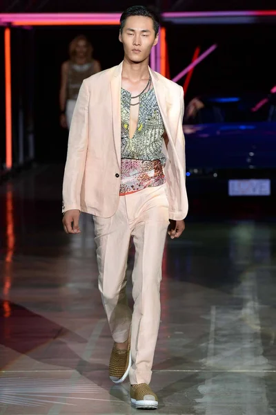 Look 6